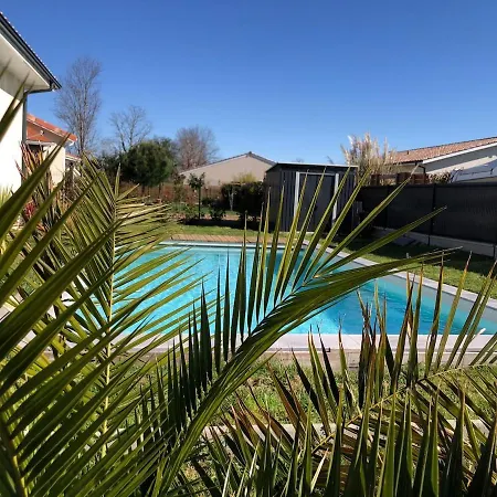 Maison De Avec Piscine Idealement Situee Casa de Férias