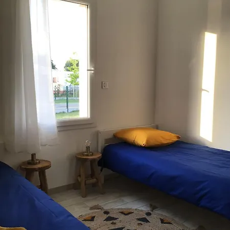 Maison De Avec Piscine Idealement Situee *