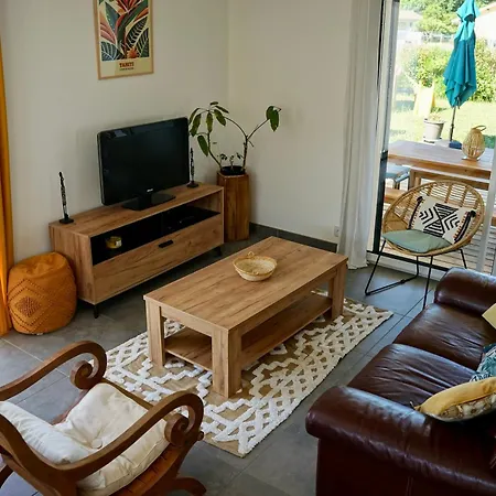 Maison De Avec Piscine Idealement Situee Casa de Férias