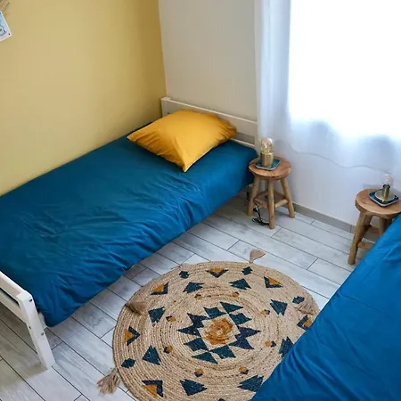 Maison De Avec Piscine Idealement Situee *