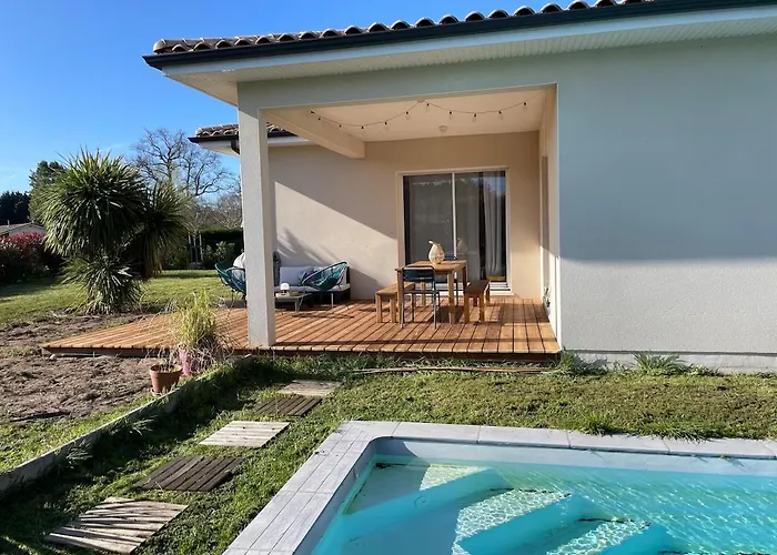 Дом отдыха Maison De Avec Piscine Idealement Situee *