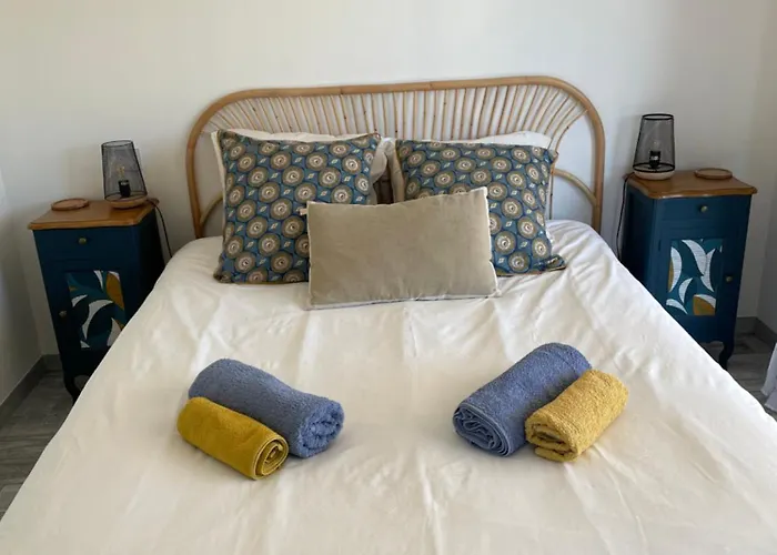 Maison De Avec Piscine Idealement Situee Дом отдыха Каркан