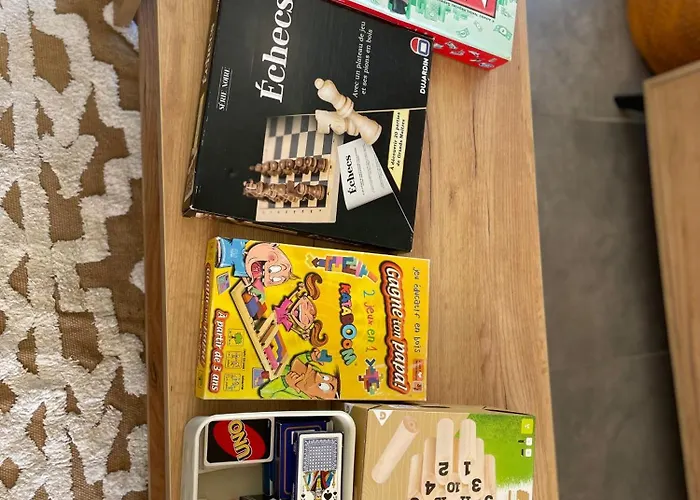 Maison De Avec Piscine Idealement Situee *